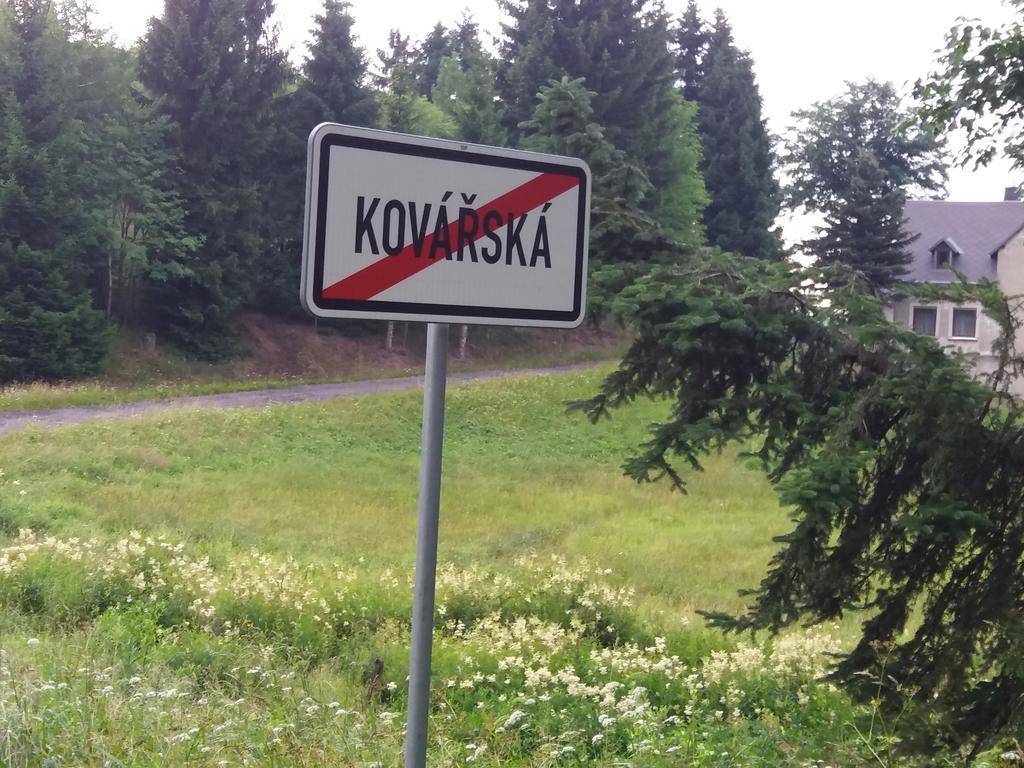 Apartman U Klinovce Kovářská Eksteriør billede